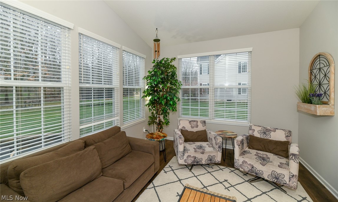 Hawthorn Ph 04 - Residential