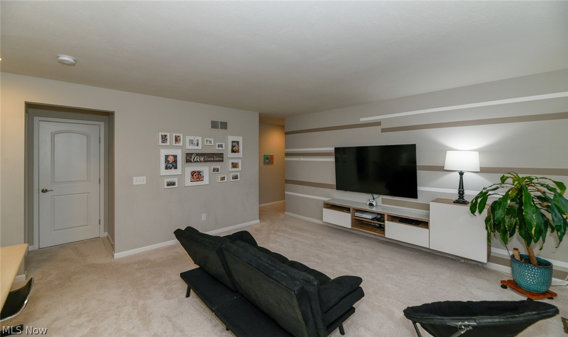 Hawthorn Ph 04 - Residential