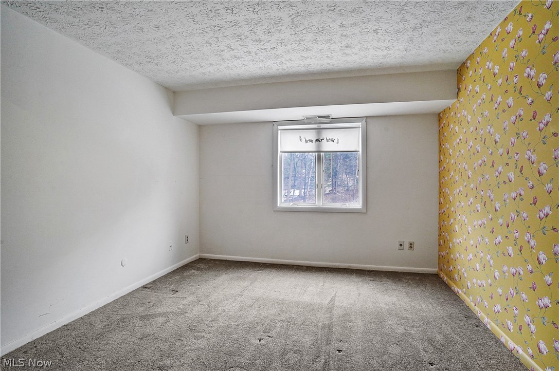 Whispering Heights Condo - Residential