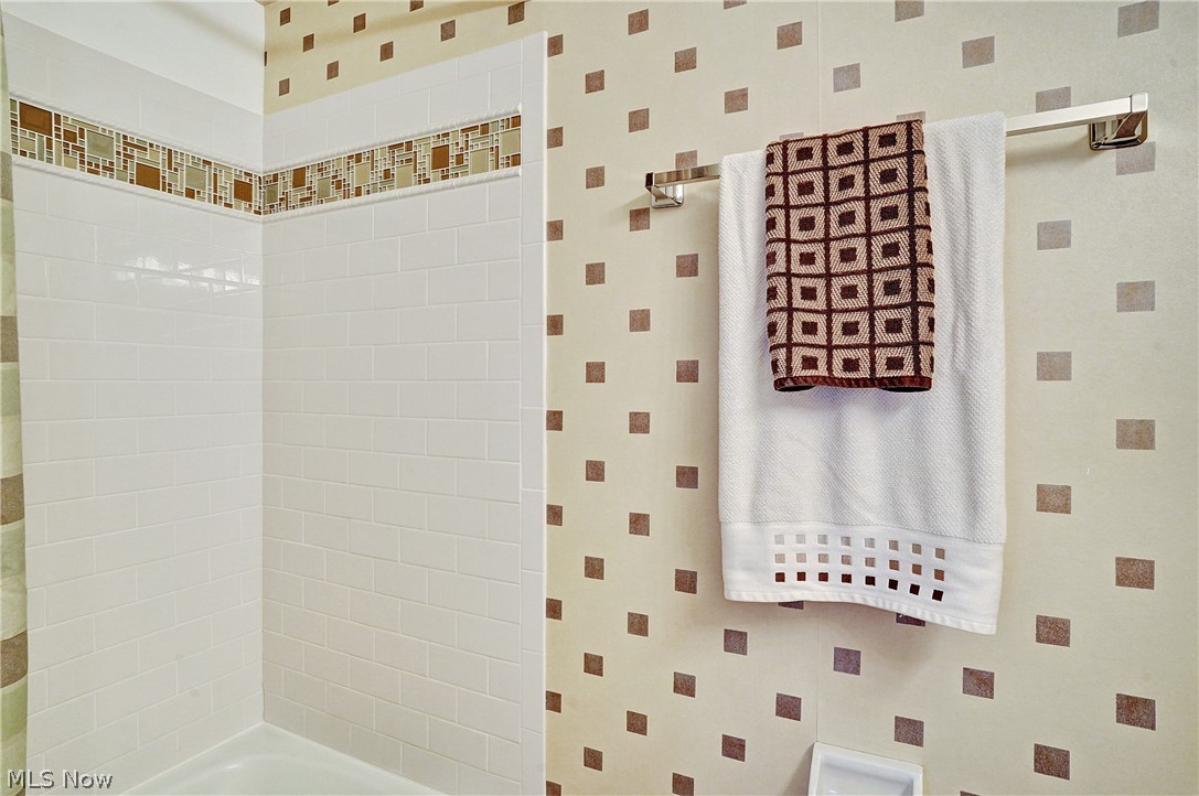 Whispering Heights Condo - Residential