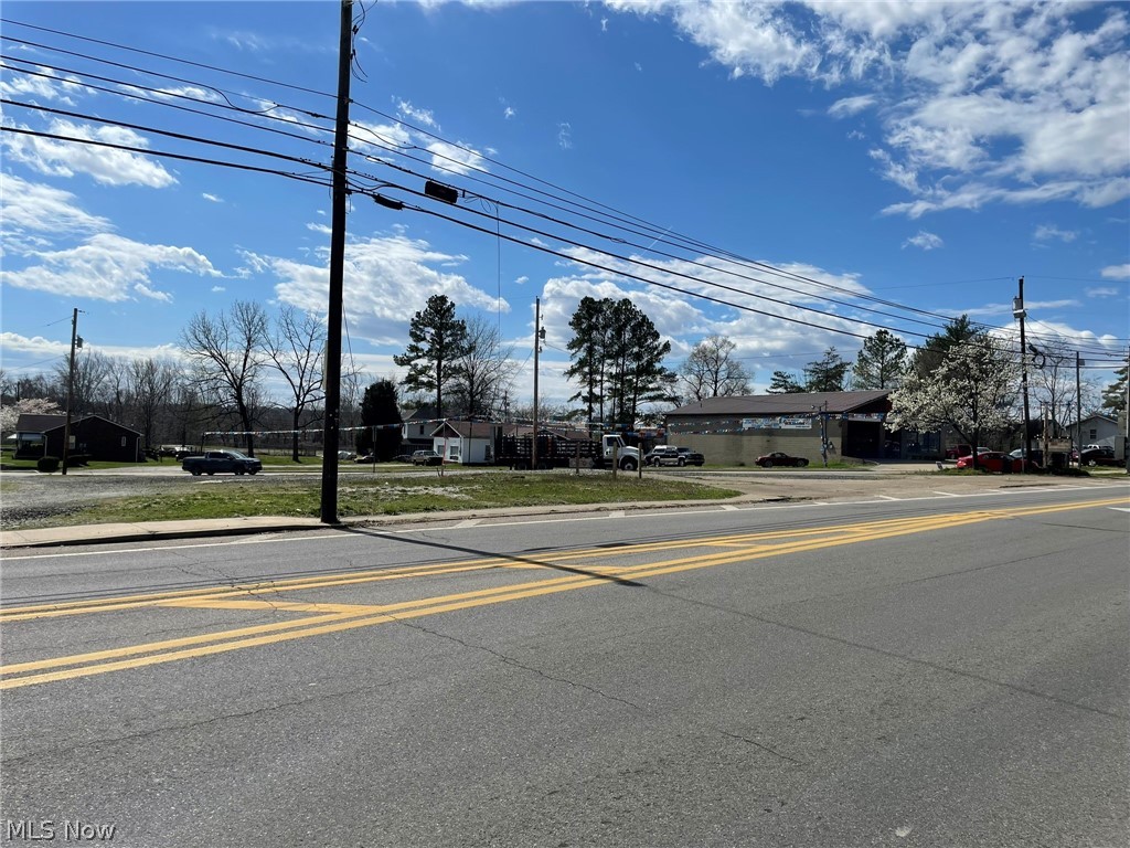 Toll Gate Adn - Commercial Sale