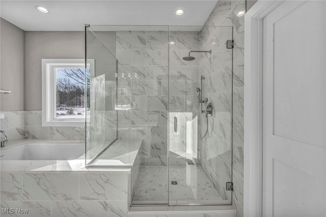 Hunting Vly Farms - Residential