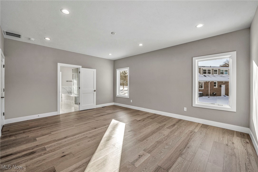 Hunting Vly Farms - Residential