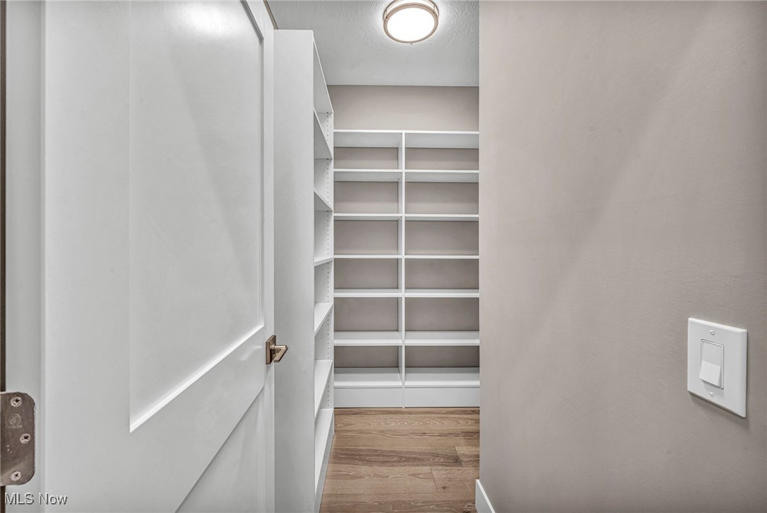 Hunting Vly Farms - Residential