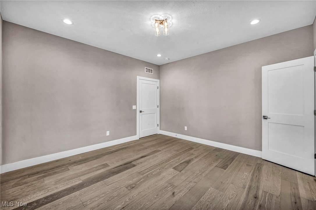 Hunting Vly Farms - Residential