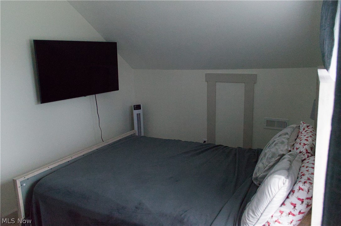 Norton Heights Acres - Residential