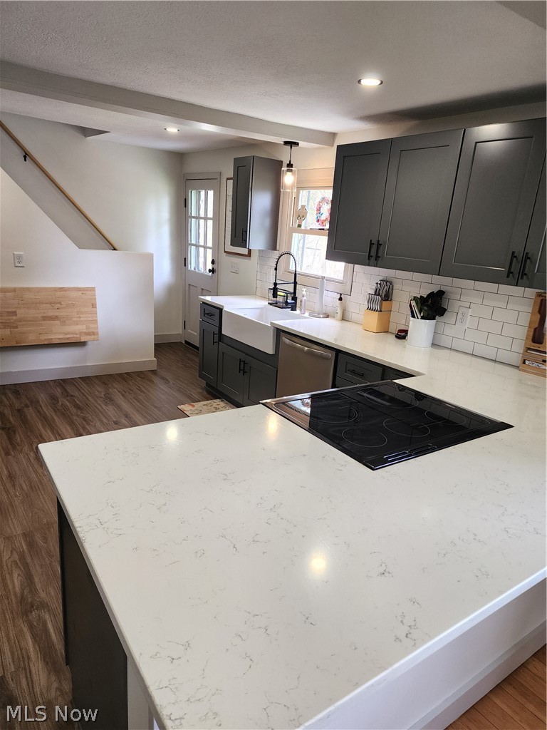 Norton Heights Acres - Residential