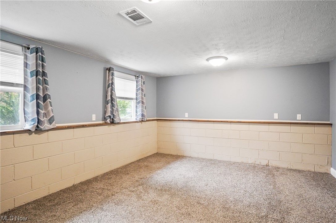 Country Lane Manor - Residential