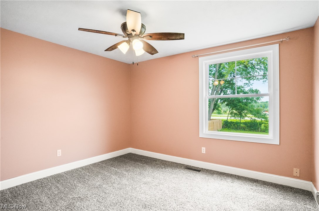 Country Lane Manor - Residential