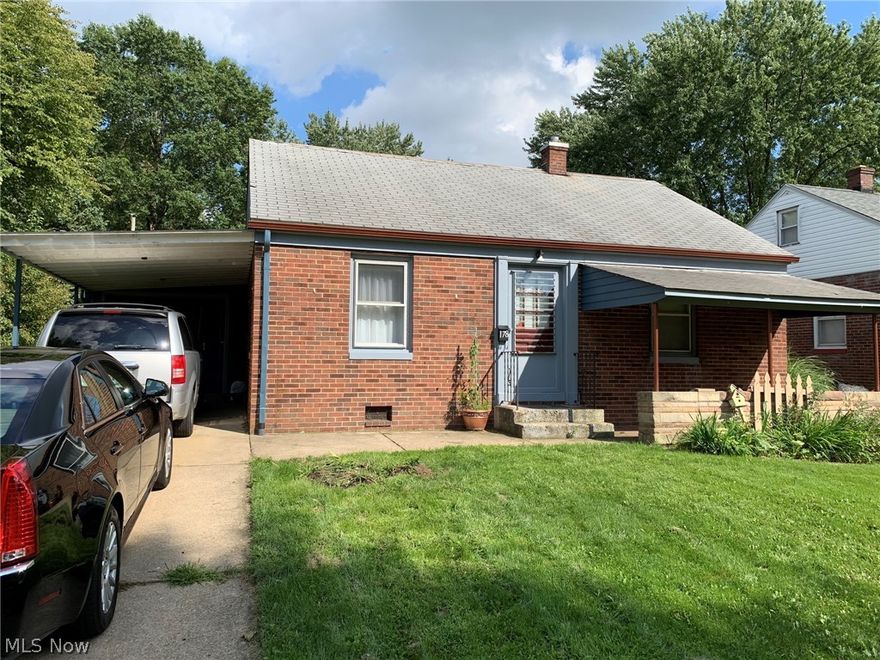 Almost 1900 SF 4 bedroom 2 bath home with a partially finished basement. Hardwood floors throughout the first floor.  Kitchen and part of the great room feature Italian ceramic tile.  Great room also features a stone wood burning fireplace. The first floor bathroom was remodeled in 2015, new furnace in 2015, new hot water tank 2019.