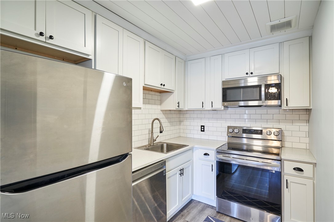 Garage Sp #71 - Residential