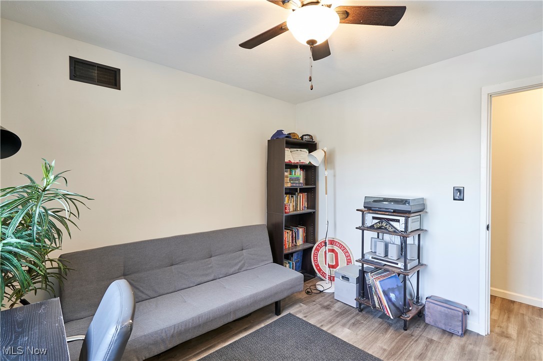 Garage Sp #71 - Residential