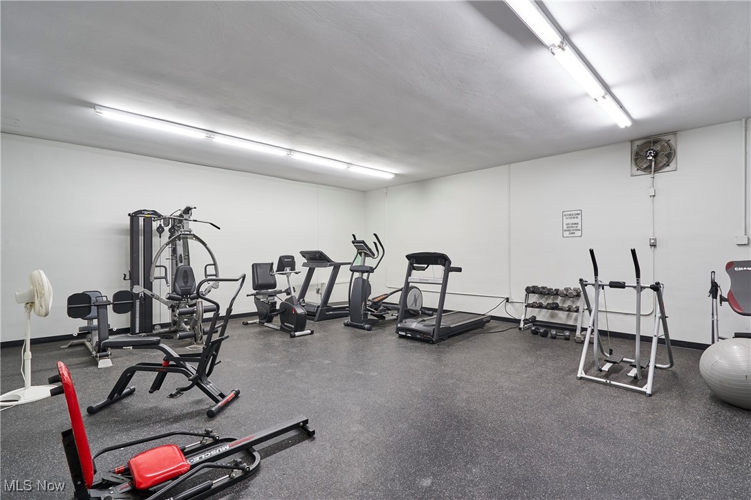 Garage Sp #71 - Residential