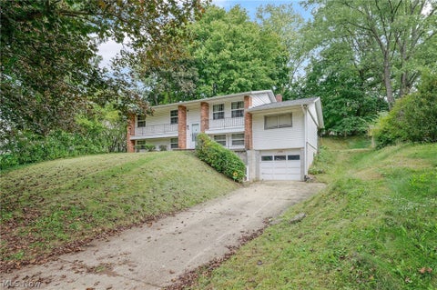 Homes For Sale - 1761 Woodcrest Drive<br/> Wooster, OH 44691