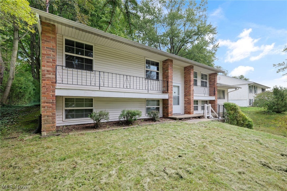 1761 Woodcrest Drive