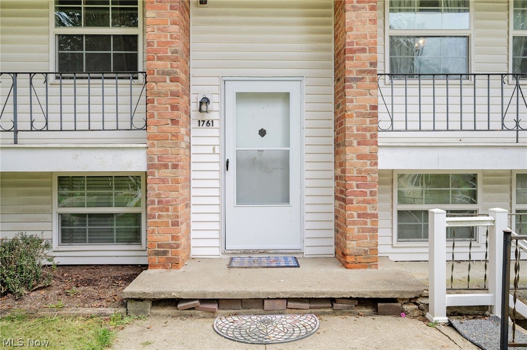 1761 Woodcrest Drive