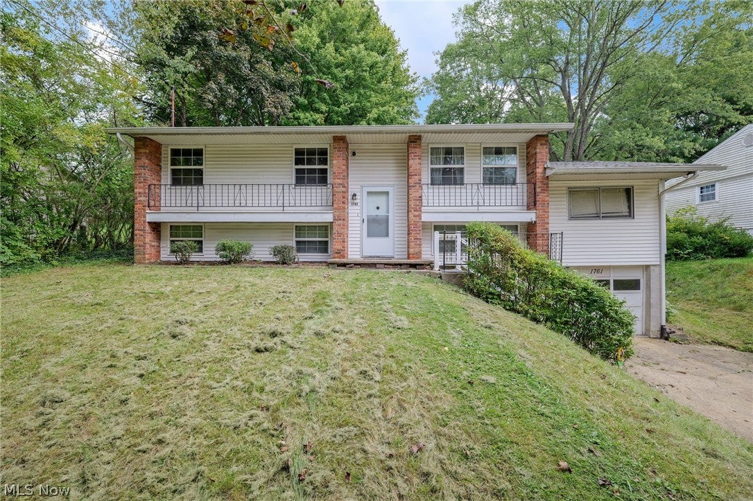 1761 Woodcrest Drive