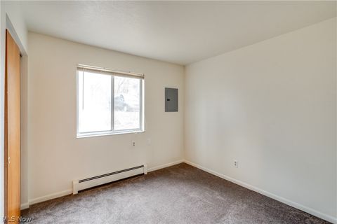 Tiny photo for 2615 Ellet Avenue, Akron, OH 44312 (MLS # 5187850)