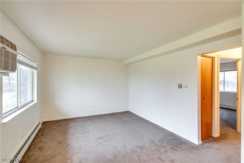 Tiny photo for 2615 Ellet Avenue, Akron, OH 44312 (MLS # 5187850)