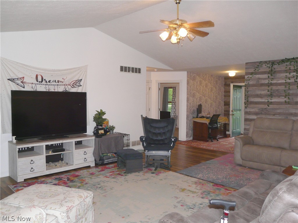 4777 Waterloo Road