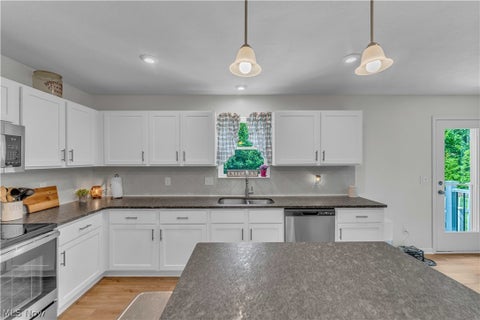 Tiny photo for 1074 Wayne Trail, Vermilion, OH 44089 (MLS # 5238638)