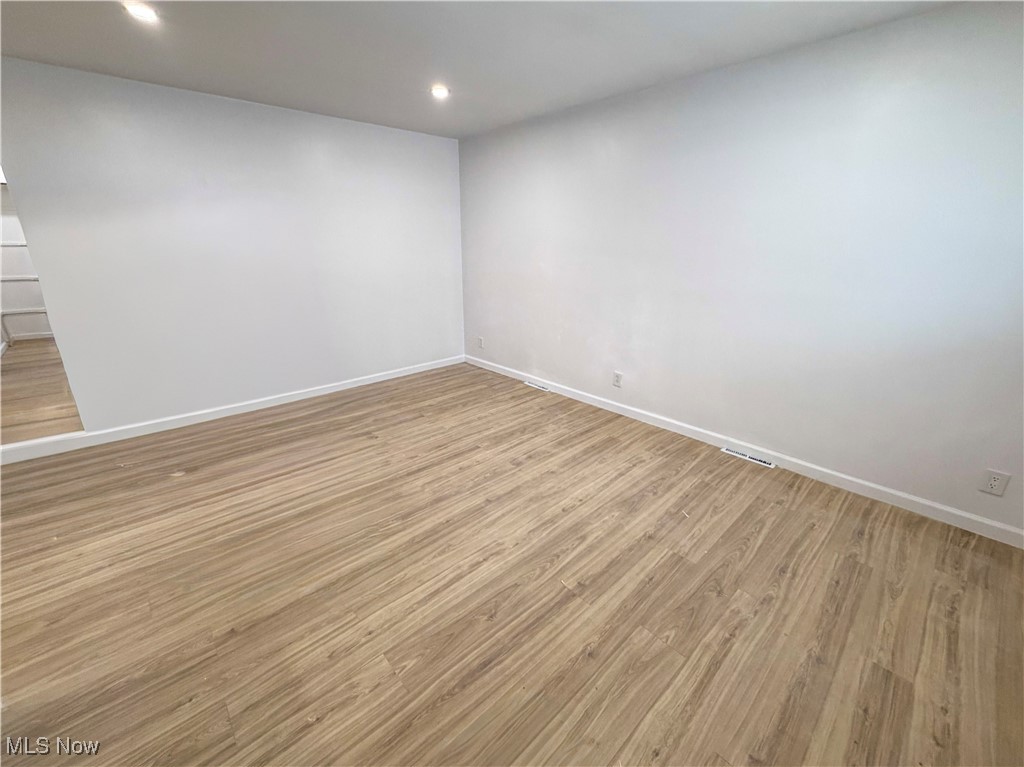 Niles Board/Trade Add - Residential