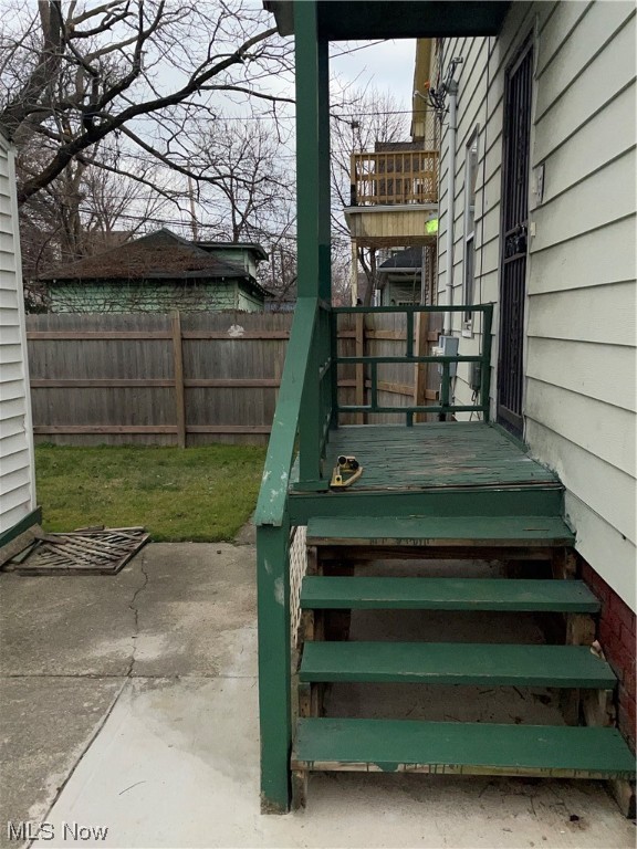 Maxwell & Cole 01 - Residential Income