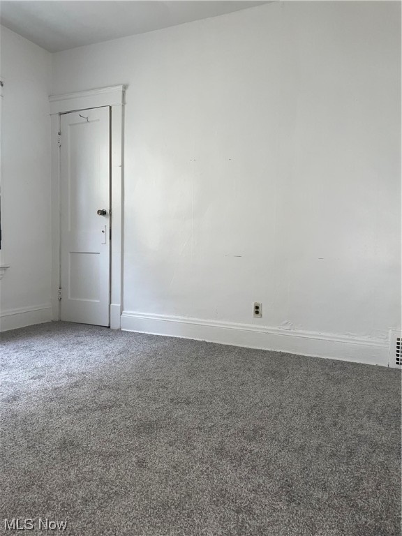 Maxwell & Cole 01 - Residential Income