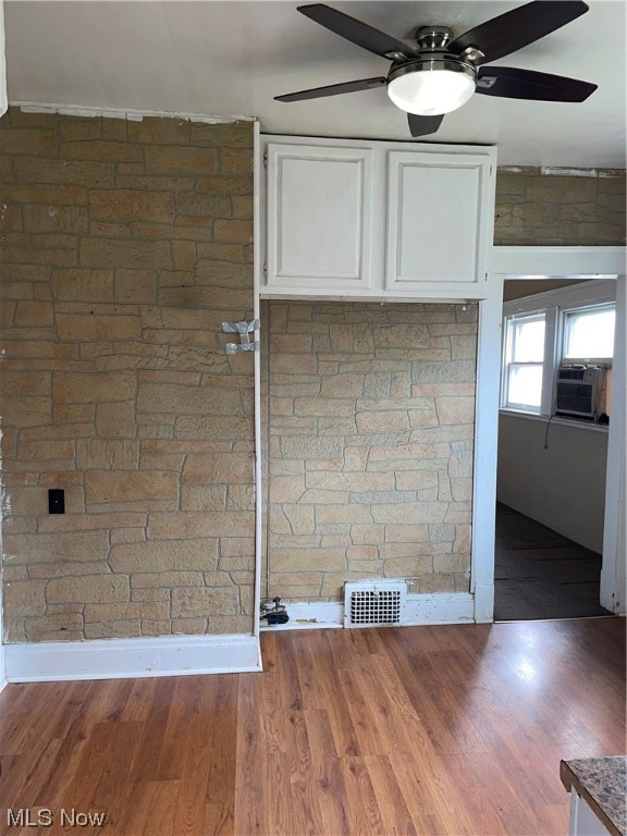 Maxwell & Cole 01 - Residential Income