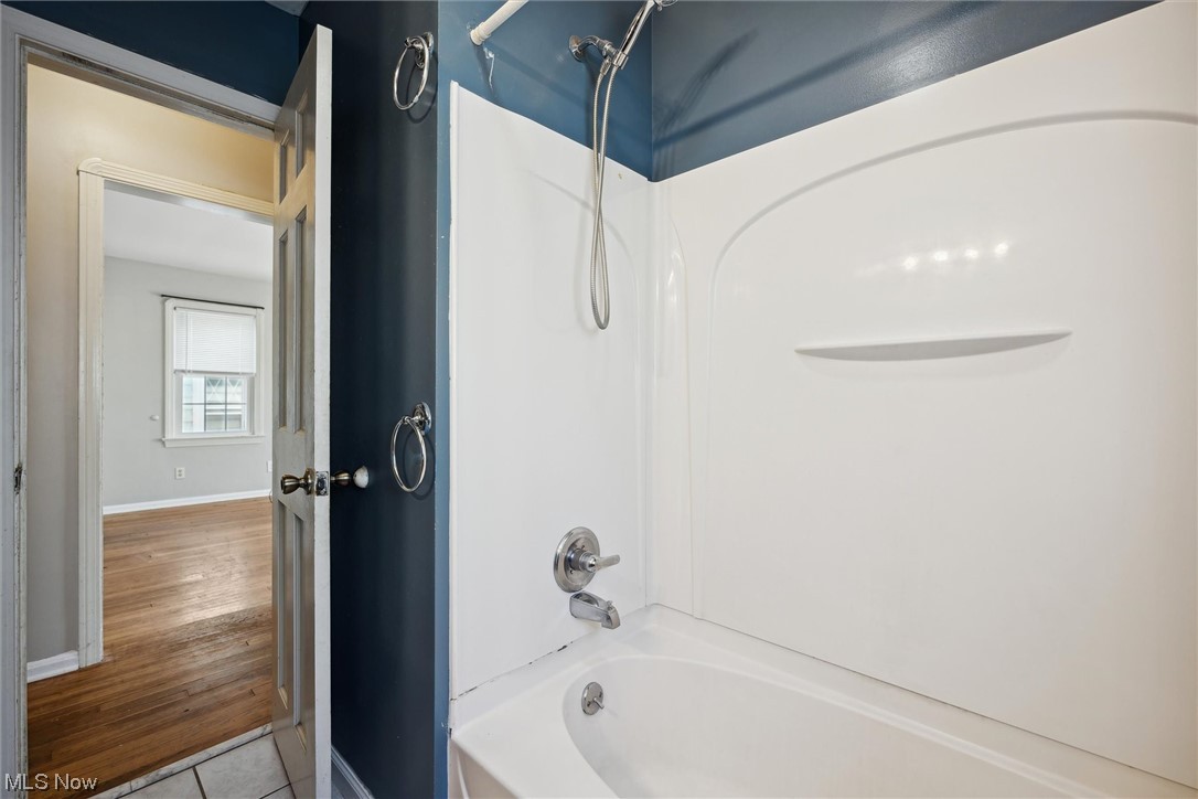 Van Deboe Hagar - Residential Lease