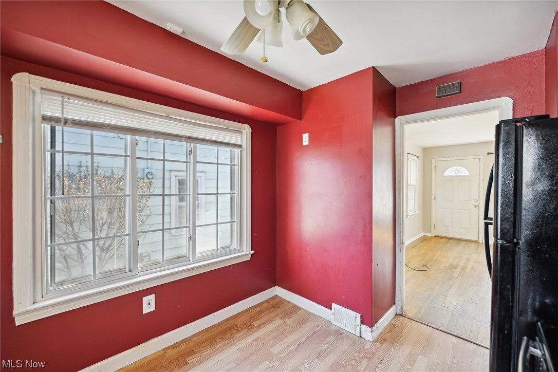 Van Deboe Hagar - Residential Lease