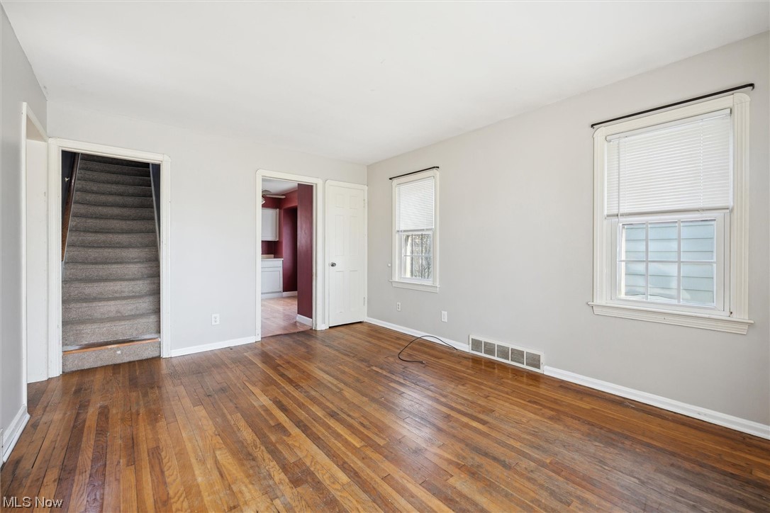 Van Deboe Hagar - Residential Lease