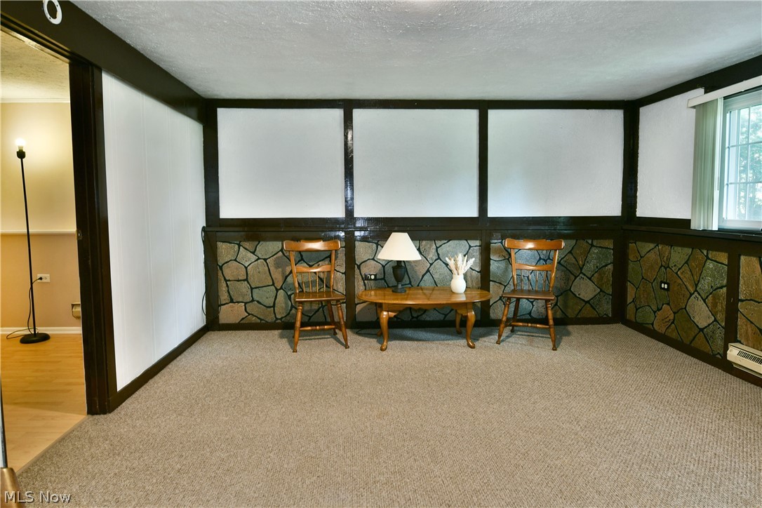 Oakview Manor - Residential