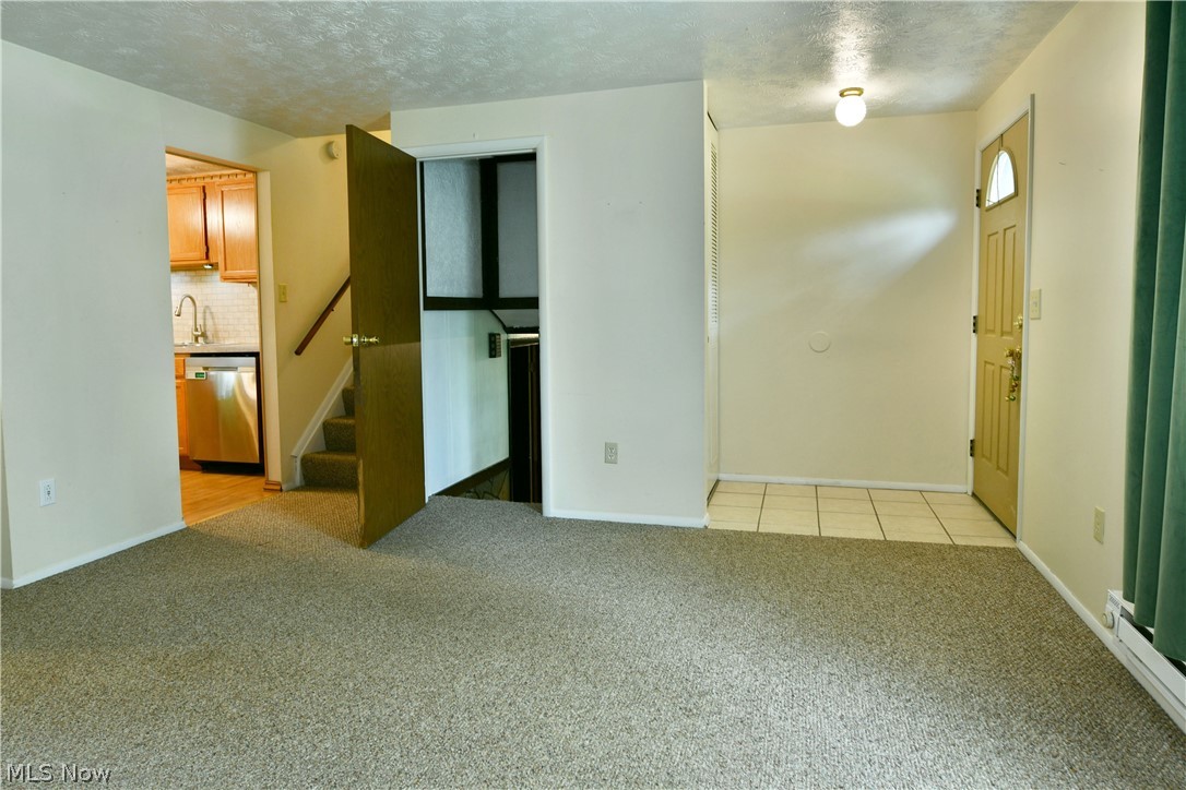 Oakview Manor - Residential