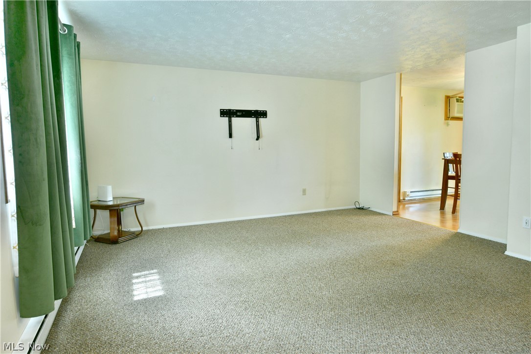 Oakview Manor - Residential
