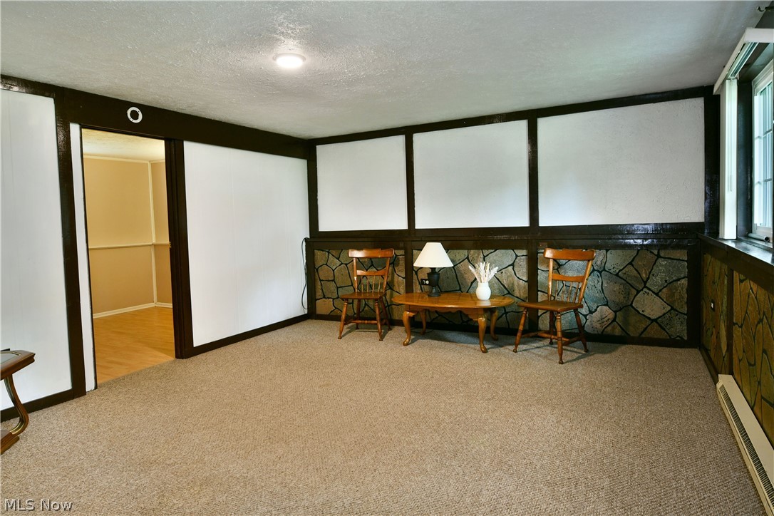 Oakview Manor - Residential