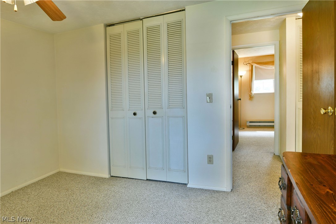 Oakview Manor - Residential