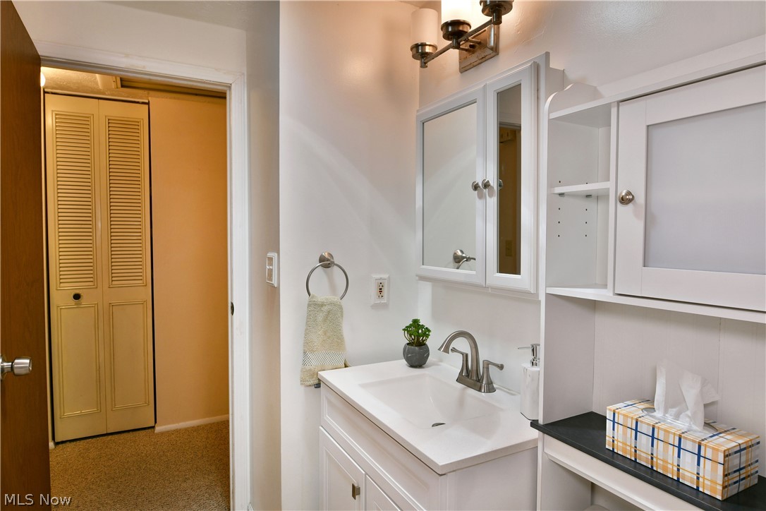 Oakview Manor - Residential