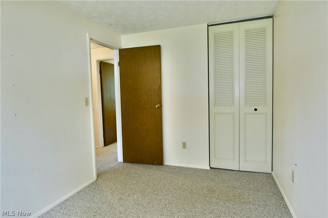 Oakview Manor - Residential