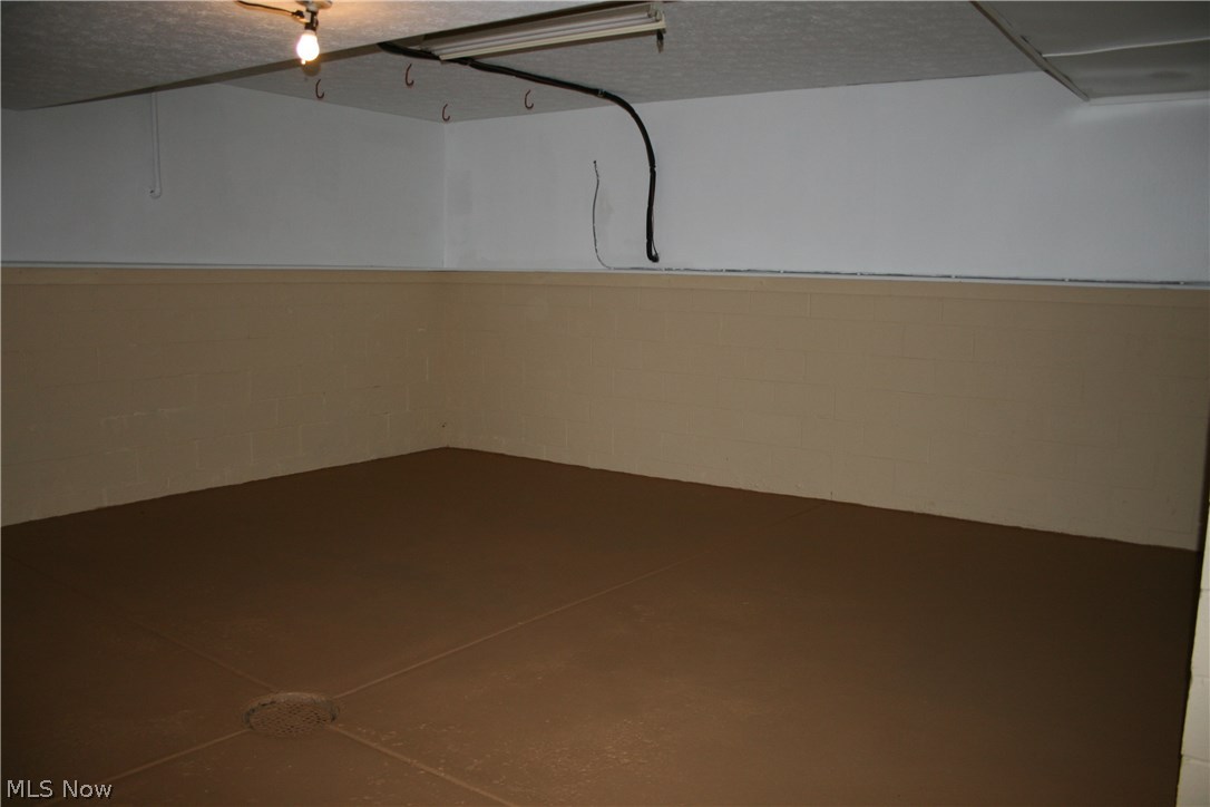 Fairway Land Cos & A P Inv Co - Residential