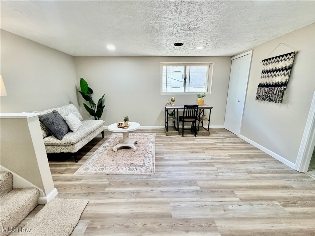 Mentor Grovelands Sub - Residential