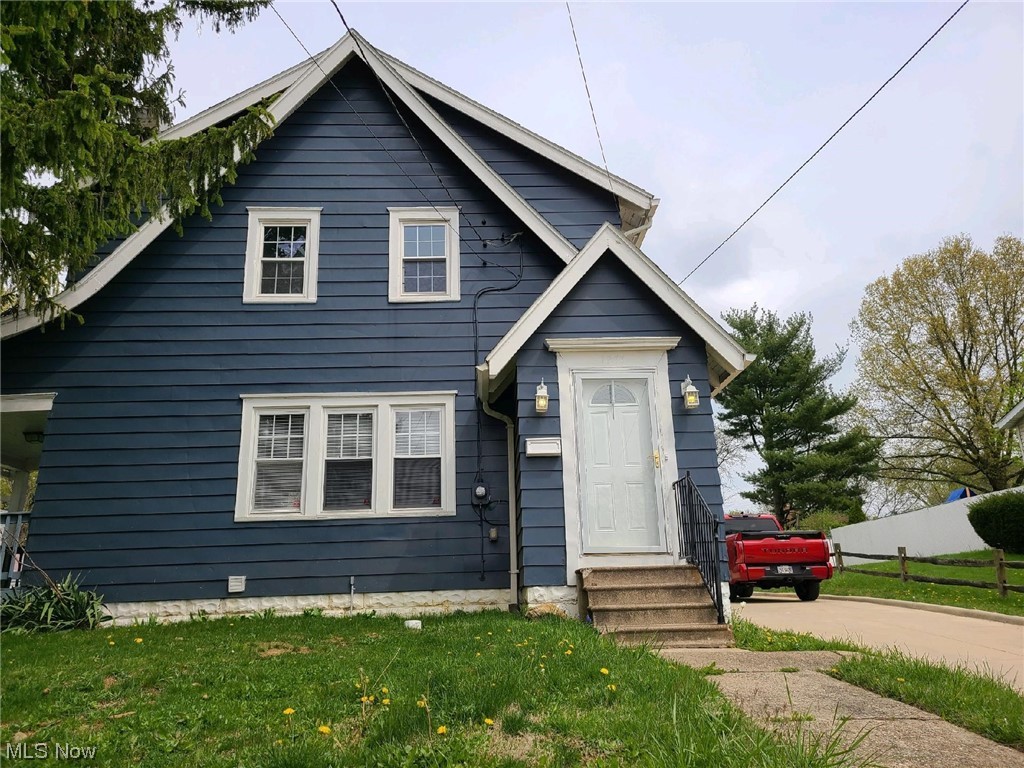 1277 Superior Ave Akron is a spacious 3 bedrooms, 2 story home with beautiful looking fireplace in the living room. Foyer allows for that extra space for your boots, umbrellas, shoes, anything you don't want inside but don't want outside. The living room has hardwood floors as well as the majority of the home, abundance of natural lighting throughout, fireplace for ambience but only for looks, landlord won't allow tenants to operate & closet for storage. Off the living room you have a spacious dining room perfect for family dinners, entertaining or even game night. Dining room even has a nice large double window for plenty of natural light and a window seat for extra space when needed. Then you have the kitchen with all of the appliances included. Plenty of cabinetry and space to move around. The second floor has 3 bedrooms and full bathroom. All hardwood floors in the bedrooms and hall with plenty of room for your needs. Basement is full & clean. The laundry area is conveniently locat