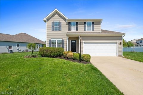 Homes For Sale - 3819 Arcadia Circle<br/> Lake County, Willoughby, OH 44094