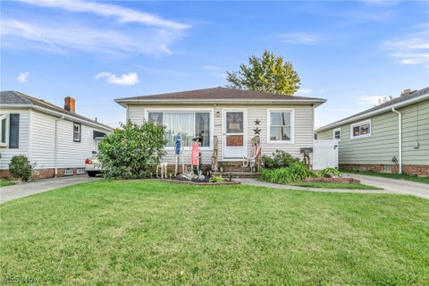 Tiny photo for 2523 Center Drive, Parma, OH 44134 (MLS # 5253664)
