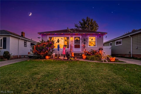 Photo of 2523 Center Drive, Parma, OH 44134 (MLS # 5253664)