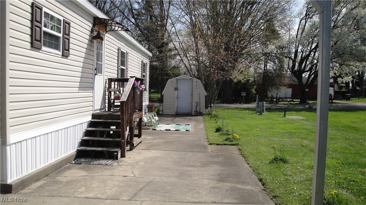 13 Cherokee Ln, Creston, Ohio image 3