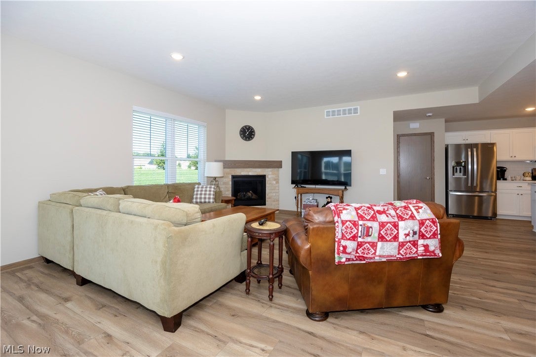 1813 Blackberry Lane