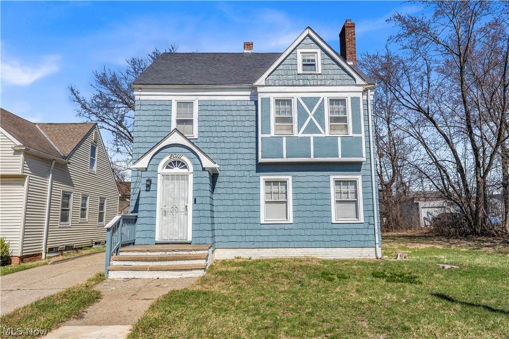 Photo of 20111 Mountville Drive, Maple Heights, OH 44137 (MLS # 5194120)