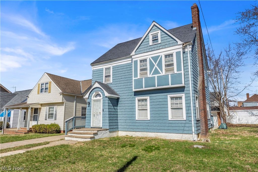 Photo of 20111 Mountville Drive, Maple Heights, OH 44137 (MLS # 5194120)