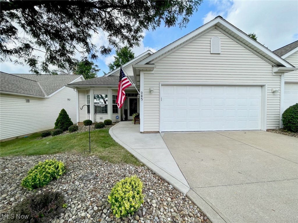 Don’t miss your chance to call this spacious ranch-style condo home Located in the desirable 55+ community Village of Seven Hills!
As you enter, you’re greeted by a generous foyer that leads into a beautifully designed eat-in kitchen, featuring stainless steel appliances, a charming bay window, granite countertops, and high ceilings. The dining room provides the perfect space for entertaining, while the large living room has sliding glass doors that open to a private patio—ideal for relaxing or hosting friends.
The master bedroom offers double closets and an attached en suite, ensuring comfort and convenience. An additional spacious bedroom and full bath provide ample space for guests. You’ll also appreciate the generous laundry room with extra storage, as well as a two-car attached garage equipped with a newer opener and gas heater.
Recent updates include a new roof covered by the HOA, a newer hot water tank, and a smart thermostat for your comfort. Luxury vinyl flooring has been added in the dining room, living room, and hallway, enhancing the home’s modern appeal.
Located near shopping, dining, and the Seven Hills Recreation Center, with easy access to freeways, this condo is perfectly situated for your convenience.
Hurry and schedule your showing today—this gem won’t last long!
